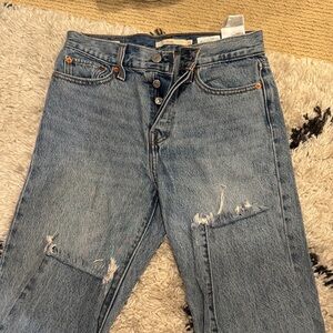 Levi's Women's Straight Jeans in Distressed Blue